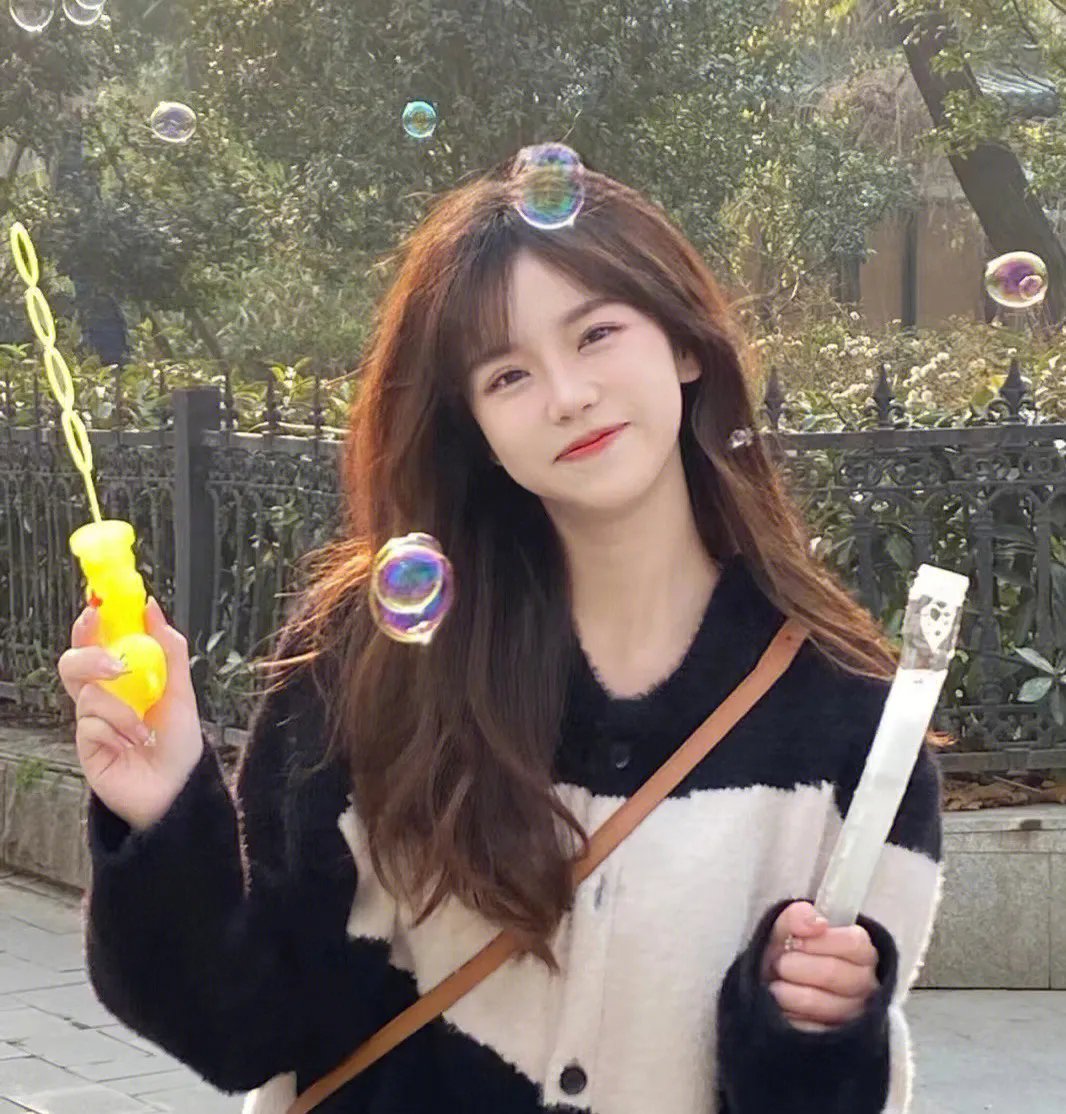 最近，我的妹妹有点怪